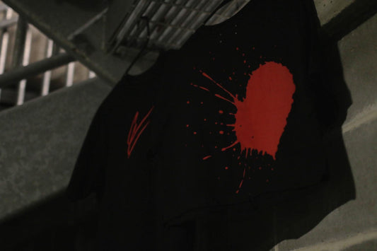 SPLATTERED HEART TEE